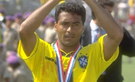 Video: Romario, leyenda brasileña, marcó un golazo a sus 56 años