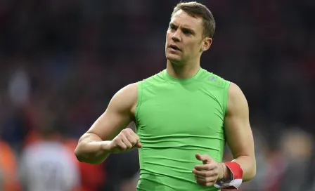 Bayern: Manuel Neuer fue 'tachado' por un taxista de tacaño tras devolverle su cartera