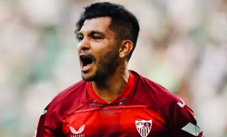 Tecatito Corona: Anotó con Sevilla en amistoso ante Sporting de Lisboa