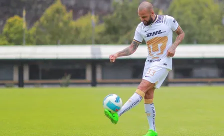 Pumas: Manuel Negrete criticó el fichaje de Dani Alves