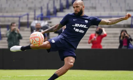 Dani Alves abraza a Goyo y envía mensaje al club: "¡Que esa amistad sea de grandes victorias!"