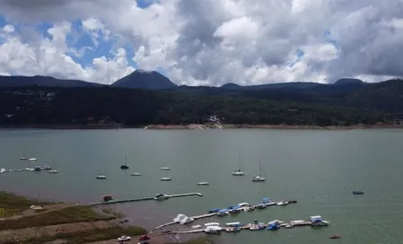 Valle de Bravo: Cancelaron triatlón por presencia de heces fecales en lago