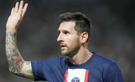 Video: Messi tuvo un gran gesto con un pequeño aficionado del PSG tras la Supercopa de Francia