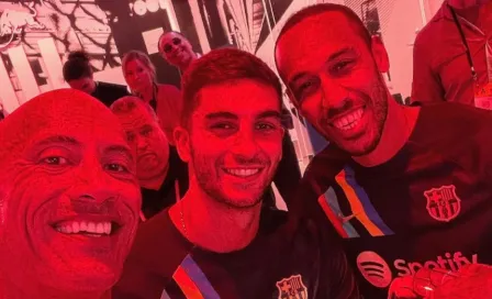 Barcelona: Dwayne Johnson ‘La Roca’, compartió fotografía con los jugadores culés