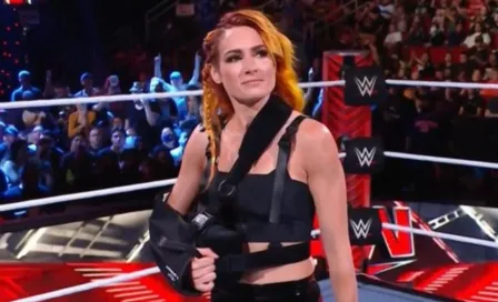 WWE: Becky Lynch sufrió separación de hombro en SummerSlam y terminó lucha