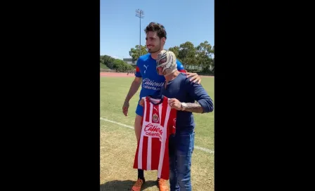 Chivas: Rey Misterio estuvo en el entrenamiento del Rebaño y se declaró fanático del equipo