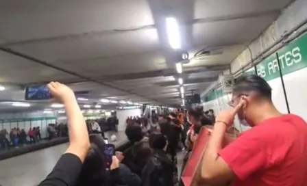 Usuarios del Metro de la CDMX se unieron para cantar ‘Ni tú ni nadie’