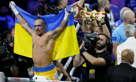 Oleksandr Usyk: Retuvo los títulos mundiales de los pesados tras vencer a Anthony Joshua 