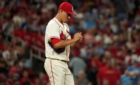 Giovanny Gallegos: Sacó los últimos tres outs en el triunfo de Cardinals ante Rockies