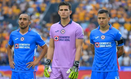 Afición de Cruz Azul protestó en La Noria con cántico: 'Rómpanse la mad** que el Azul es grande'