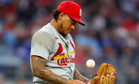 MLB: Carlos Martínez fue suspendido por violar la política de violencia doméstica