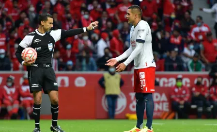 Liga Mx: Chivas empató sin goles con Toluca con polémica arbitral incluida 