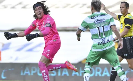 Querétaro vs Santos: Avecedo madrugó la segunda victoria de Gallos en agónico empate