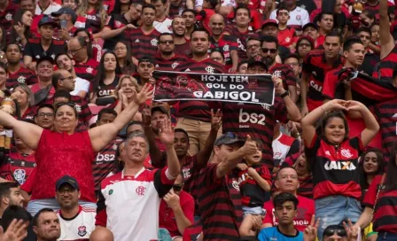 Periodista de Brasil sufrió acoso por aficionado de Flamengo durante enlace en vivo