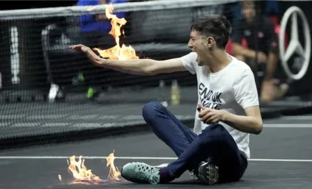 Laver Cup: Hombre se incendió como protesta durante el certamen