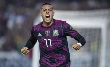 Selección Nacional: Rogelio Funes Mori presume su estampita del álbum del Mundial