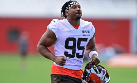 NFL: Myles Garrett regresó a entrenar con los Browns tras su impactante accidente