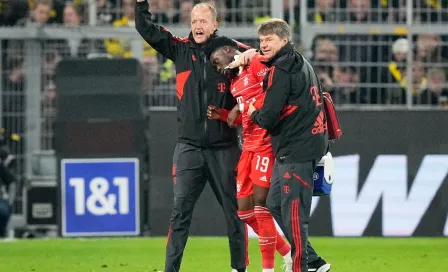 Bayern Múnich: Alphonso Davies fue llevado al hospital por posible conmoción cerebral