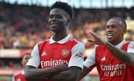 Arsenal: Venció al Liverpool con doblete de Saka y mantiene crisis de los Reds