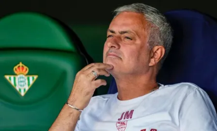 Mourinho y su 'recadito' al Barcelona: 'Ahí vienen los tiburones fracasados de la Champions' 