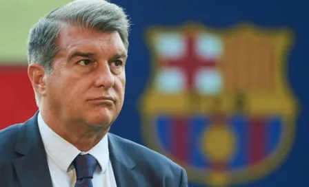 El Clásico: Joan Laporta bajó con el árbitro a pedir explicaciones tras caer ante el Real Madrid