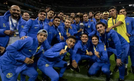 América: El equipo Sub-18 dio la Vuelta Olímpica en el Estadio Azteca