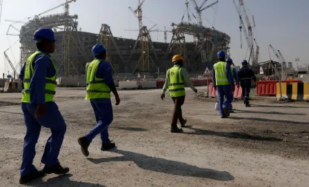 Qatar acepta que murieron "entre 400 y 500" trabajadores en las obras del Mundial