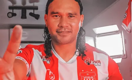 Gullit Peña se quedó sin equipo; el CD Vida finalizó relación con el ‘mexa’