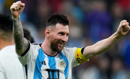 Decenas de argentinos llevaron serenata a la abuela de Messi tras clasificar a la Final