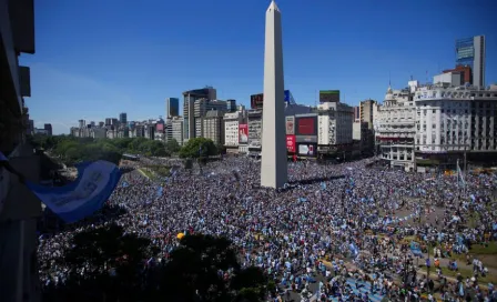 Argentina: Hinchas se apoderan de las calles de Buenos Aires tras ser Campeones del Mundo