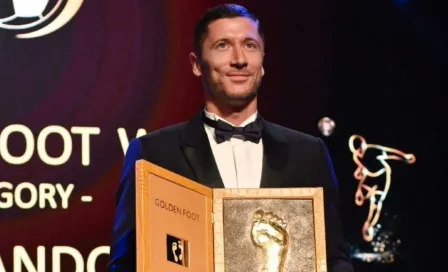 Robert Lewandowski recibió el premio Golden Foot 2022