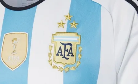 Camiseta de la Selección de Argentina con las tres estrellas se agotó en tres horas