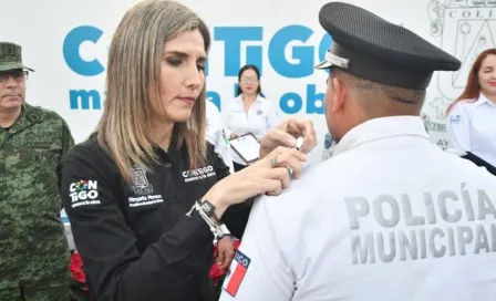 Margarita Moreno otorga ascensos y reconoce a policías municipales