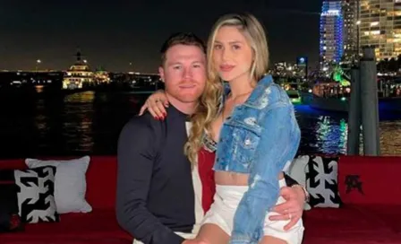 Canelo Álvarez disfrutó de sus lujosas vacaciones de invierno esquiando