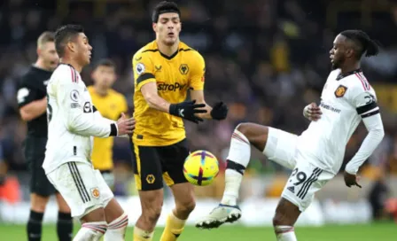 Premier League: Raúl Jiménez jugó 14 minutos en derrota de los Wolves ante el Manchester United