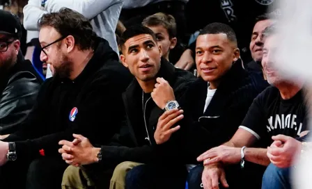 Mbappé y Hakimi, captados de 'encubiertos' en concierto callejero en New York