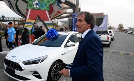 Pachuca: Almada recibió un auto del año como premio al Título del AP2022