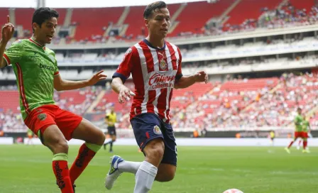 Oso González sobre falta de gol de Chivas: 'Falta ser constantes y efectivos dentro del área'