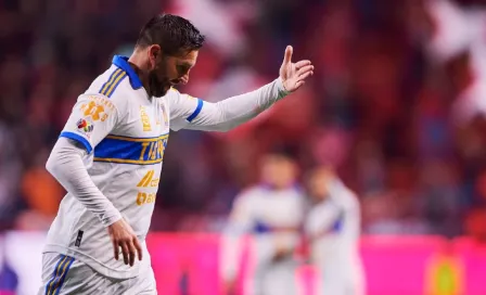 Gignac marcó golazo y rescató empate de Tigres ante Xolos para dormir en la cima