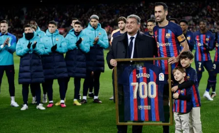 Barcelona: Sergio Busquets recibe homenaje por sus 700 partidos