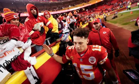 NFL: Mahomes, en tratamiento tras esguince de tobillo; "va día a día", señala Reid