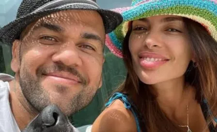 Esposa de Dani Alves, Joana Sanz, borra fotos con el brasileño en Instagram