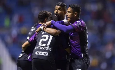 Rayados firmó remontada ante Puebla con dos golazos y dormirán en la cima