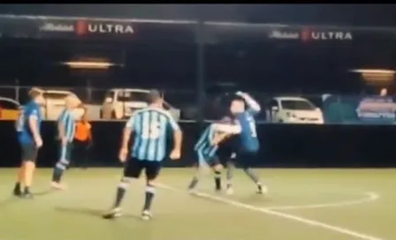 Matías Vuoso protagonizó pelea a golpes con un rival en un partido de futbol amateur