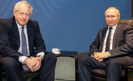  Putin amenazó a Boris Johnson, exprimer ministro británico, con lanzarle un misil