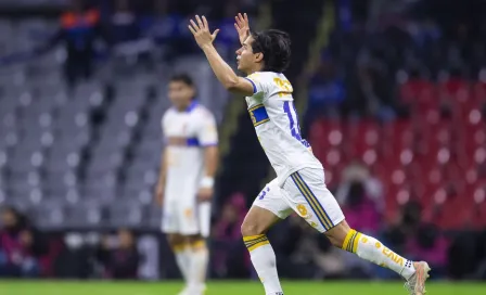 Diego Lainez debutó en el Azteca frente a Cruz Azul