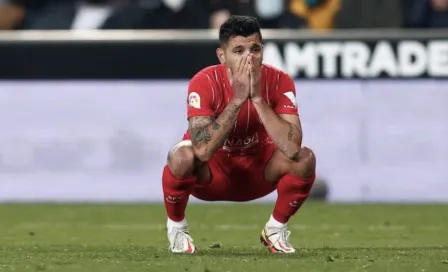 Tecatito Corona sigue sin recuperarse y no fue inscrito para jugar Europa League