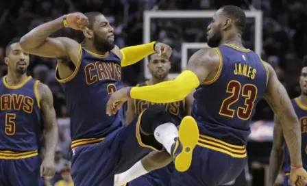 Kyrie Irving: LeBron James, molesto con Lakers por no lograr traspaso