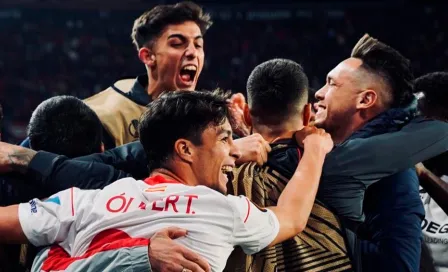 PSV y Erick Gutiérrez, al borde de la eliminación tras ser goleados por Sevilla en Europa League