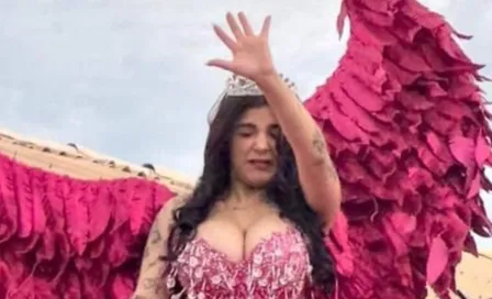 Karely Ruíz fue recibida con 'huevazos' en Carnaval de Guaymas y escoltada por la SEMAR